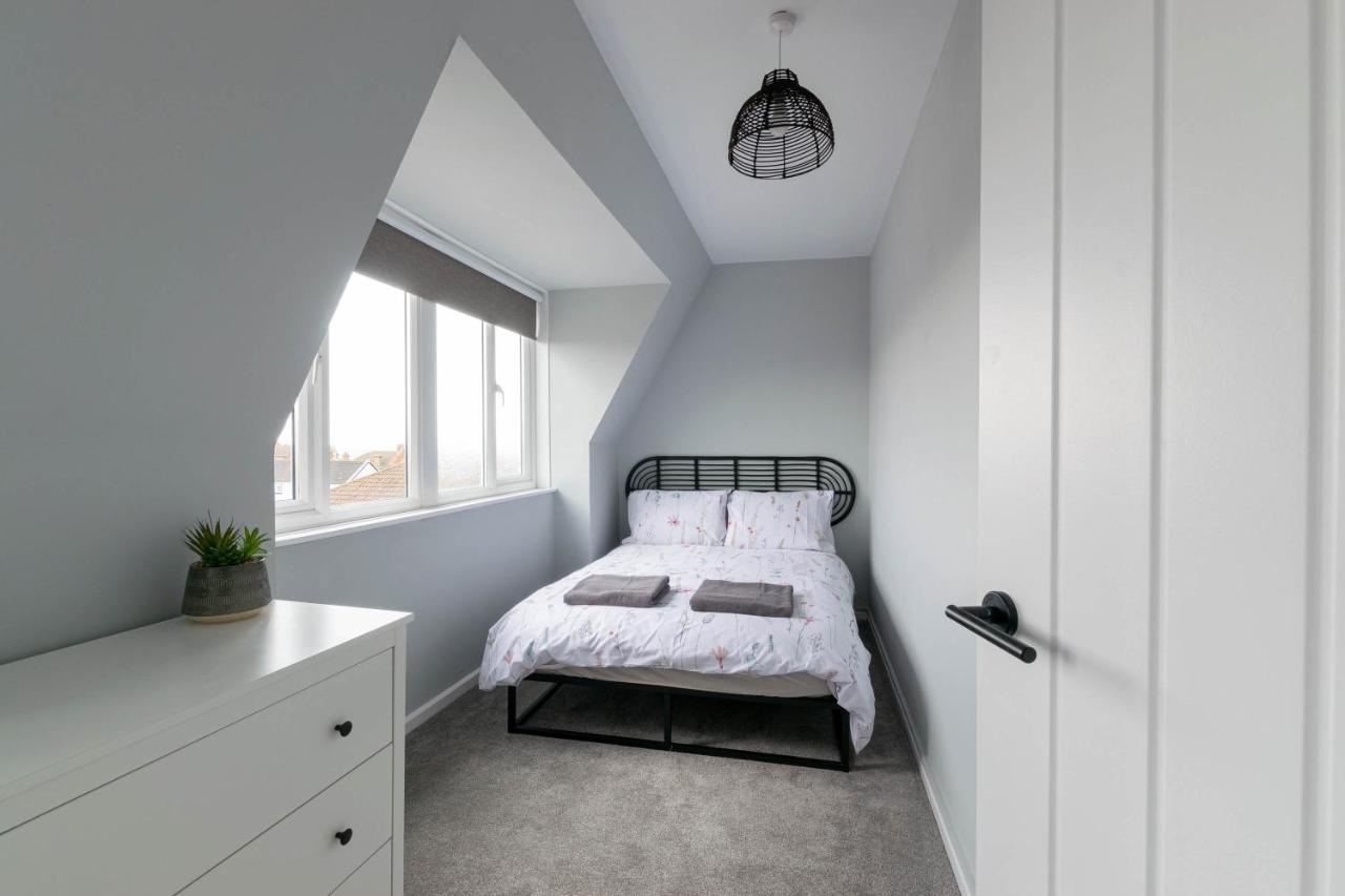 The Penthouse Villa Cromer Bagian luar foto