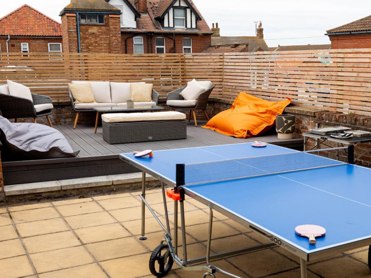 The Penthouse Villa Cromer Bagian luar foto