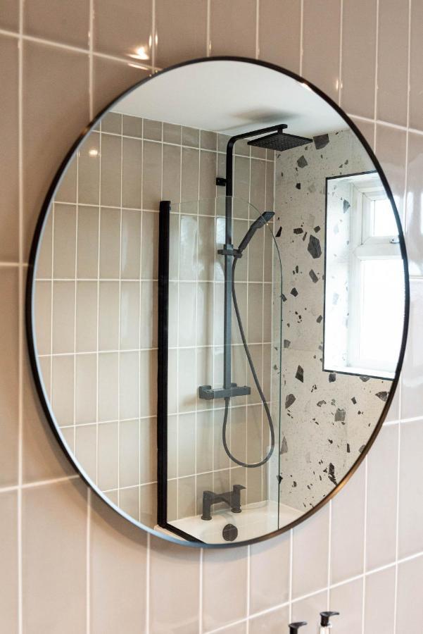 The Penthouse Villa Cromer Bagian luar foto