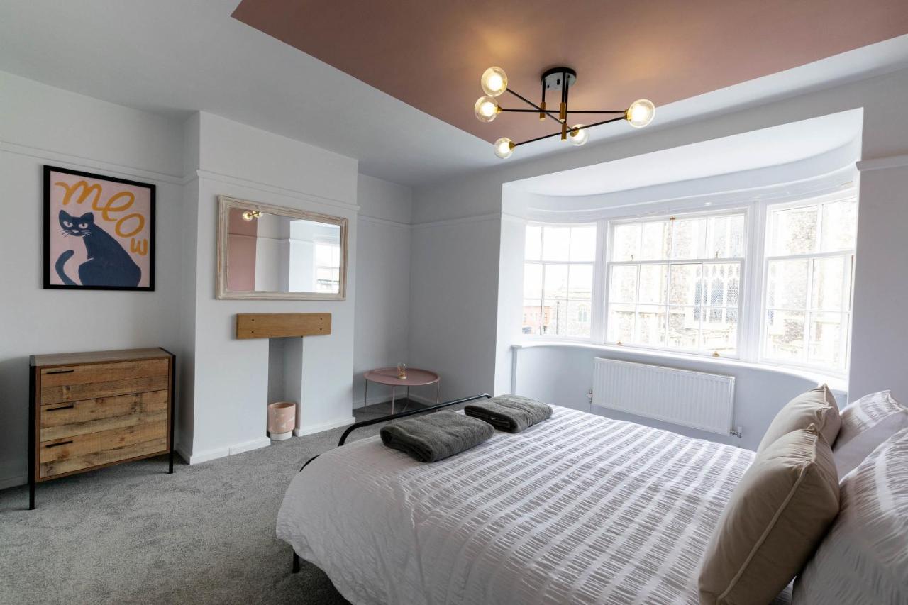 The Penthouse Villa Cromer Bagian luar foto