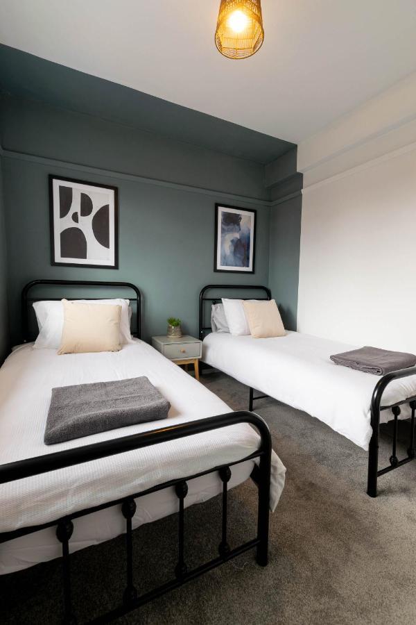 The Penthouse Villa Cromer Bagian luar foto